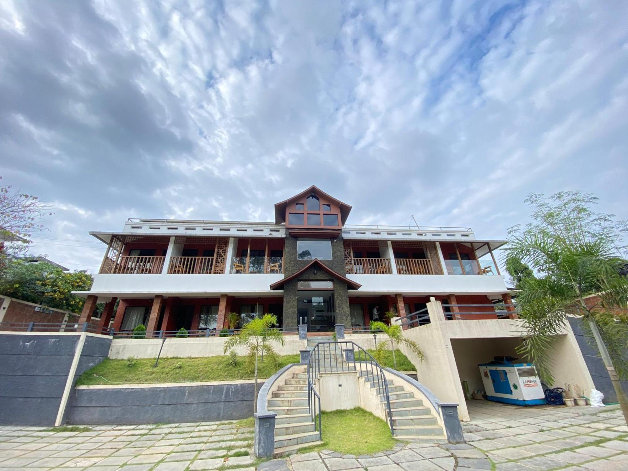The Lavender Resort Waynad Vaduvanchal Экстерьер фото